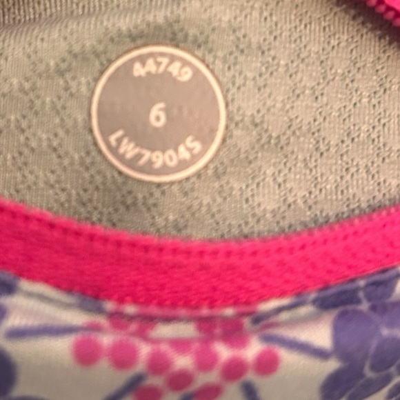 Lululemon Groovy Run Short Black- Athletic Running Shorts- Size 6 - Picture 13 of 16